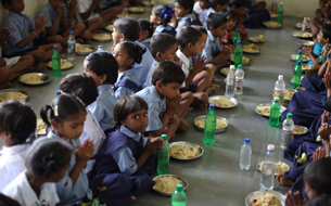 Food Packets for Flood Victims